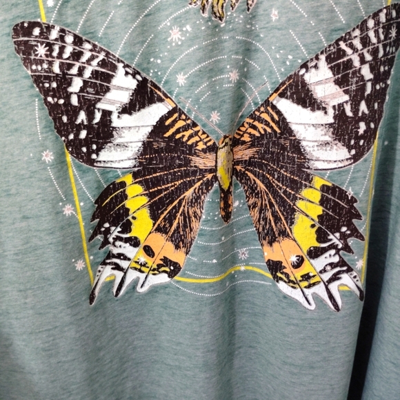 Wild Kiss Butterfly T-shirt Top Teal Sun Moon Celestial V-neck Strip Neckline - Picture 4 of 12